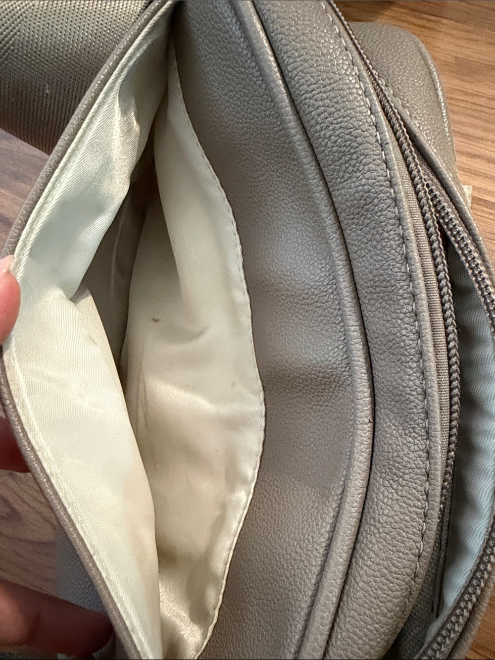 ayla & co Gray Crossbody Satchel - Picture 4 of 6